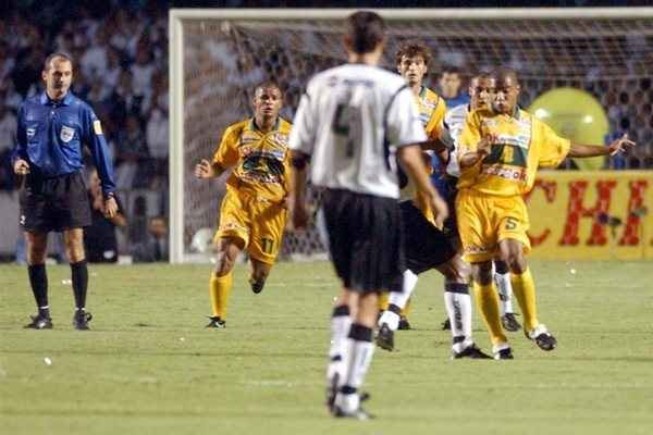 Luis Tajes/CB/D.A Press - 8/5/02