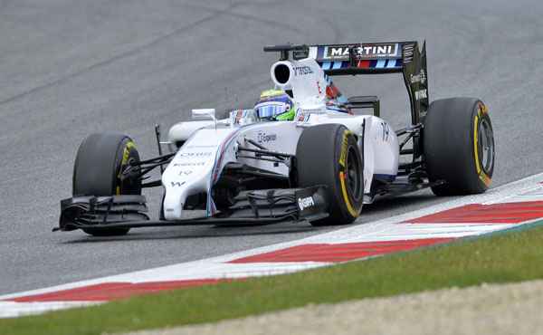 Felipe Massa aproveitou sua chance: não largava na frente desde o Grande Prêmio do Brasil de 2008, também sua última vitória na categoria (Samuel Kubani/AFP)