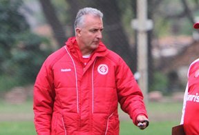 Dorival quer titulares no cl�ssico, mas n�o garante time completo (Lucas Uebel/Vipcomm)