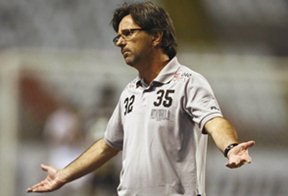 Caio J�nior diz que cobran�a em cima de t�cnicos no Brasil "n�o � normal" (Cleber Mendes/Lancepress)