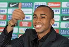 Com Atl�tico-MG de olho, Werder ainda d� prefer�ncia ao Palmeiras  (Carmen Jaspersen/ AFP)