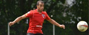 Juvenal  recusou oferta de 40 milh�es de euros do Chelsea por Lucas (Luiz Pires/VIPCOMM)