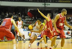 Pinheiros supera o UniCeub/BRB (Carlos Moura/CB/D.A Press)