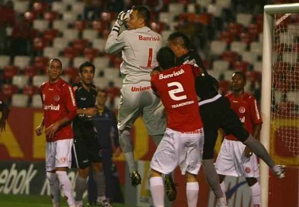 Imagens de Internacional 1 x 0 Botafogo, pelo Campeonato Brasileiro