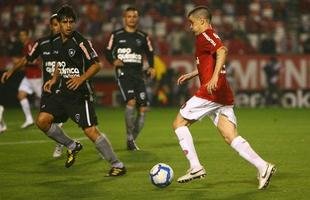 Imagens de Internacional 1 x 0 Botafogo, pelo Campeonato Brasileiro