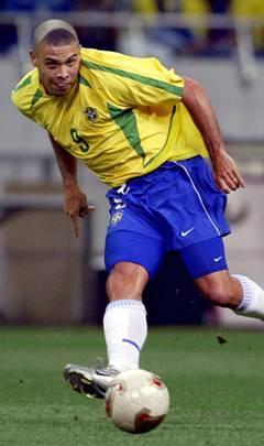 Em 2002, foi convocado para a Copa do Mundo novamente. Alguns achavam que estava acabado pelas contusões. - Damien Meyer/AFP Photo