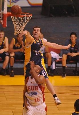 So Jos vence UniCeub/BRB por 98 x 81 e elimina time candango da competio