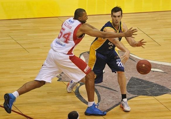 So Jos vence UniCeub/BRB por 98 x 81 e elimina time candango da competio