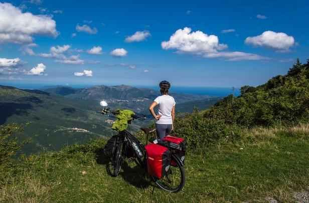 Julie é publicitária e já não aguentava as quatro paredes que a cercavam no escritório. Ela queria ver o mundo