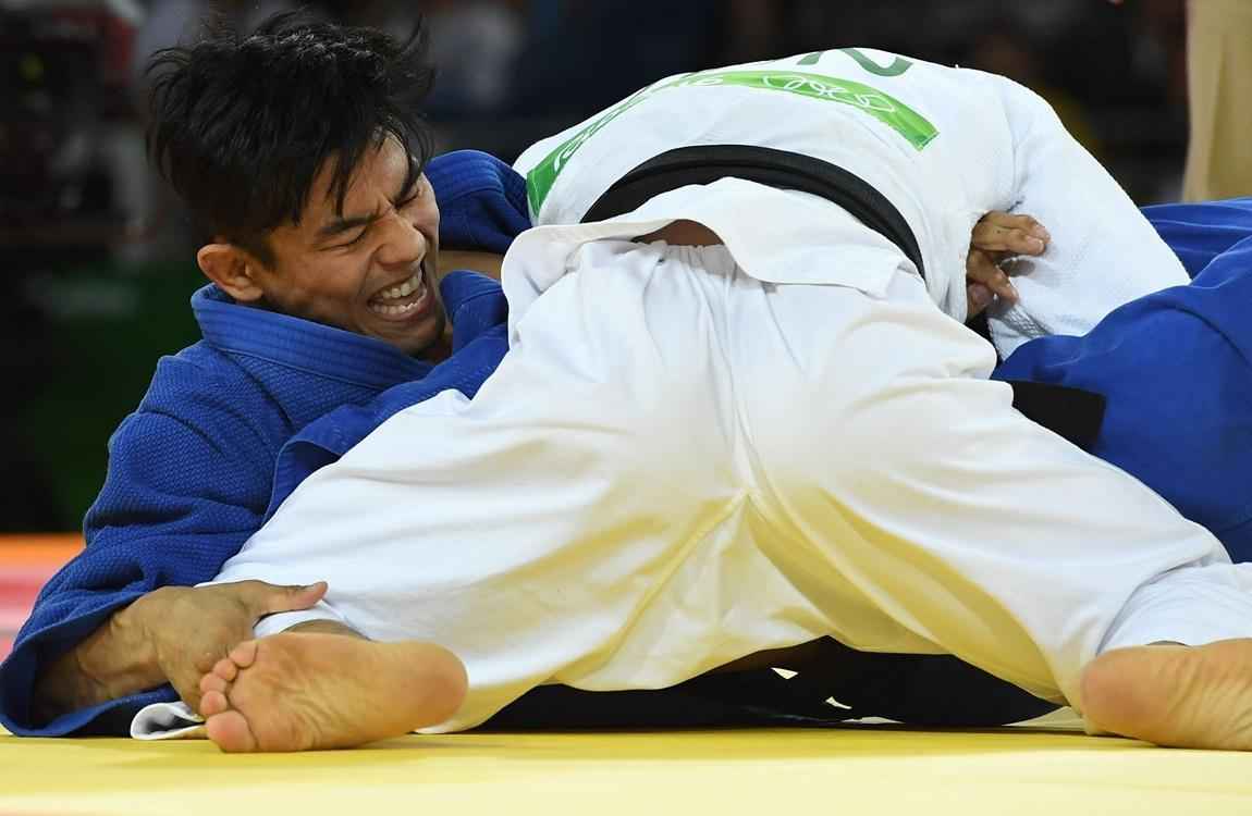 Judoca Charles Chibana perdeu para o japons Masashi Ebinuma e est eliminado da competio