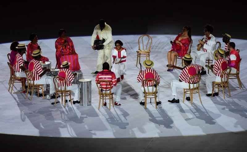 Uma roda de samba foi montada no centro do Maracan