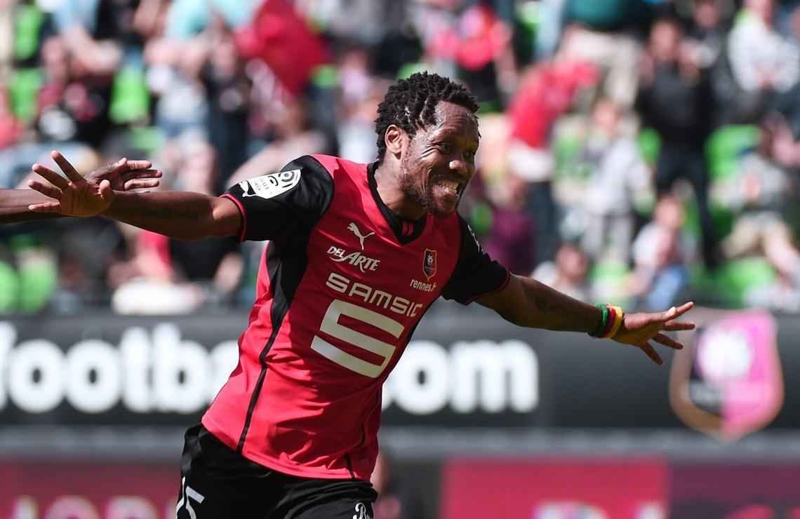 Jean Makoun, meia de Camares