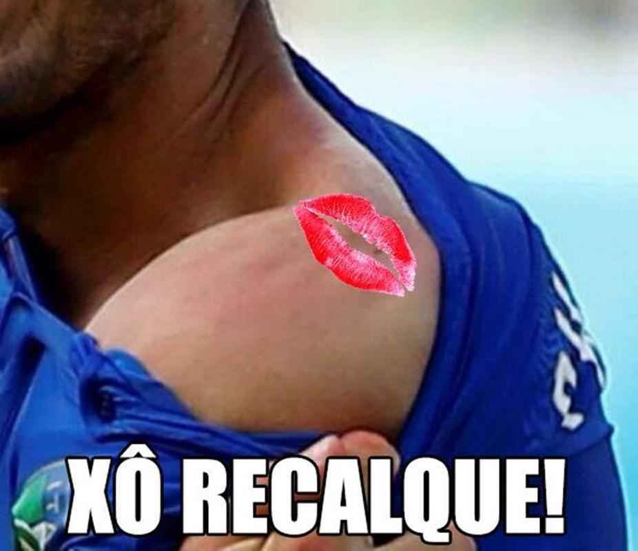 A mordida de Surez ficou famosa entre os internautas