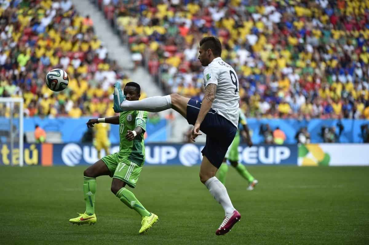 Lance do jogo entre Frana e Nigria no Man Garrincha