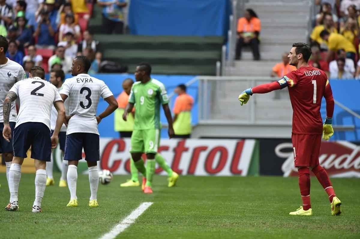 Lance do jogo entre Frana e Nigria no Man Garrincha