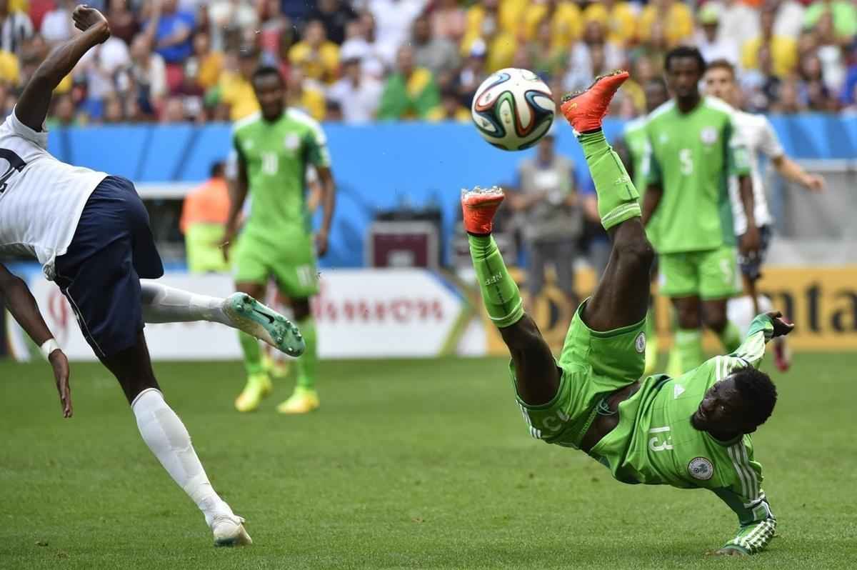 Lance do jogo entre Frana e Nigria no Man Garrincha