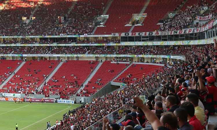 Estacionamento e esquema de trânsito para Vasco x Flamengo - Fim