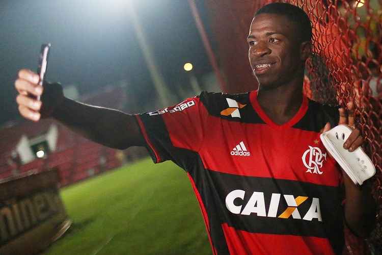 Reinier deixa 'de lado' Flamengo e Corinthians e se aproxima de acerto com  outra grande equipe - Somos Fanaticos (Portugues)