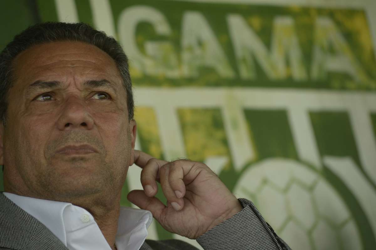 Em visita ao alviverde, técnico reforça sonho de ser presidente do Flamengo, dribla sobre carreira política e revela quem indicou Lúcio para a Seleção