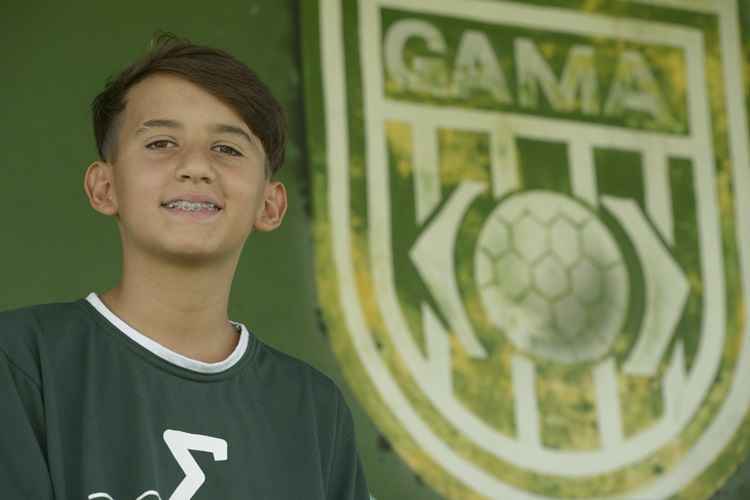 Com passagens pelas escolinhas de Santos e São Paulo, garoto de 14 anos ganha 12 dias de testes no Gama