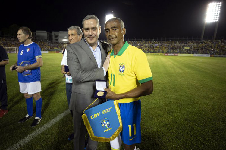 CBF anuncia volta da seleção brasileira de masters em reedição da final da  Copa de 1994, seleção brasileira